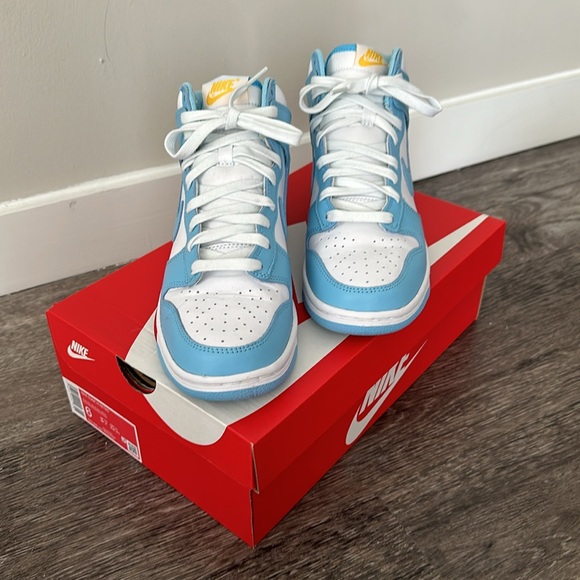 Nike Dunk High Retro - Picture 2 of 4